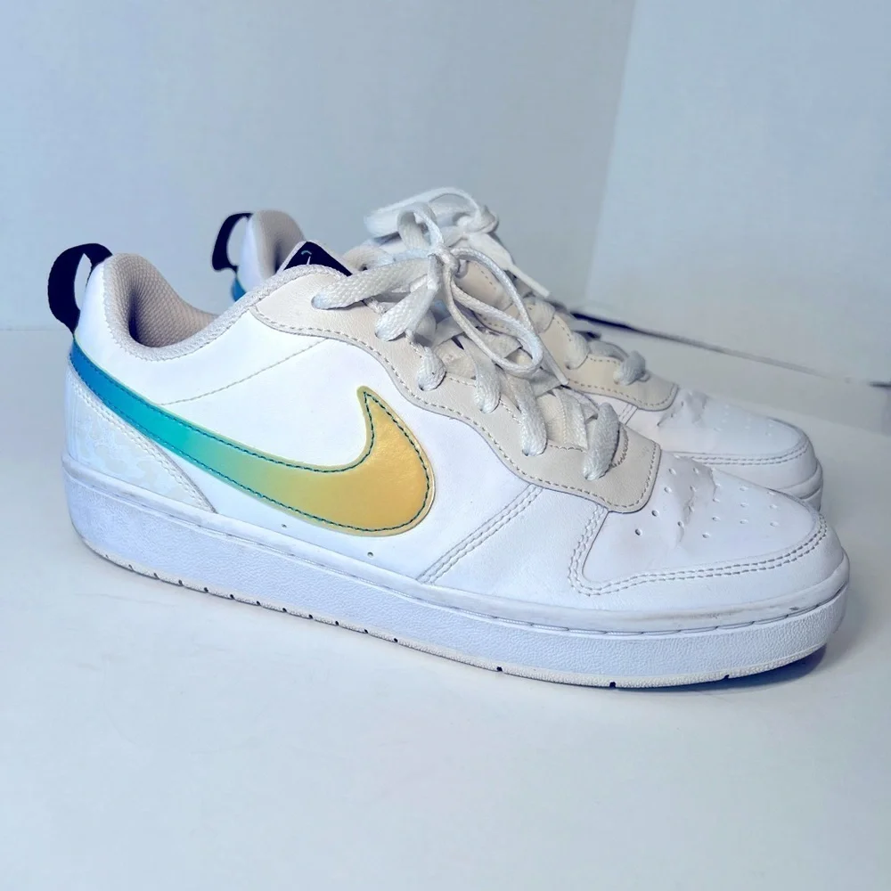 Nike Big Kids Court Borough 2 SE Casual Sneakers